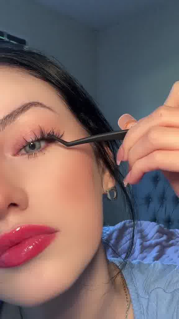 AMZGIRL Eyelash Extension Kit | DIY Cluster Lashes 144 Pcs | Volume Lash Extensions At Home D-Mix 8-16mm Midnight – AMZGIRL LASH 广告素材