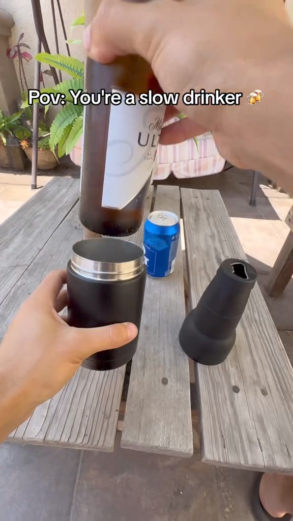 🍻Beer Bottle and Can Cooler with Beer Opener 广告素材