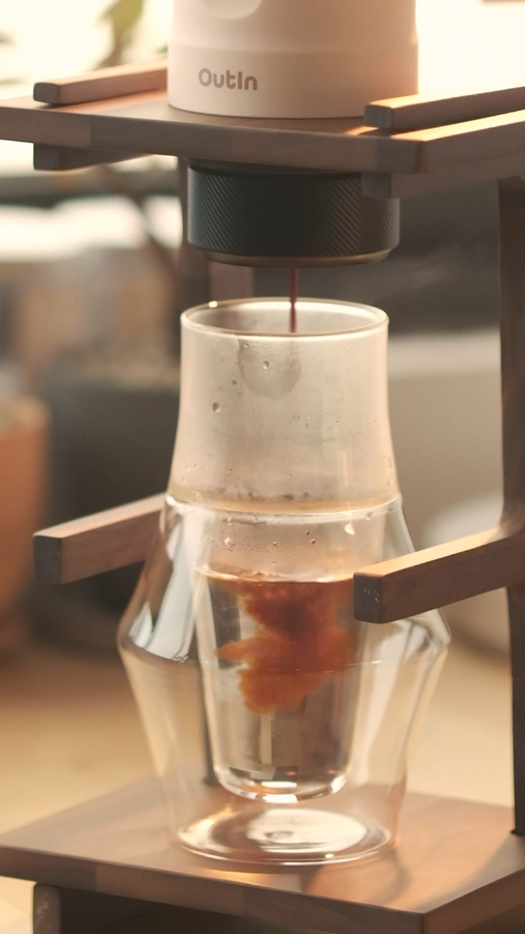 Outin x BCRF® | Nano Portable Espresso Machine | Gift from Rose Quartz 广告素材