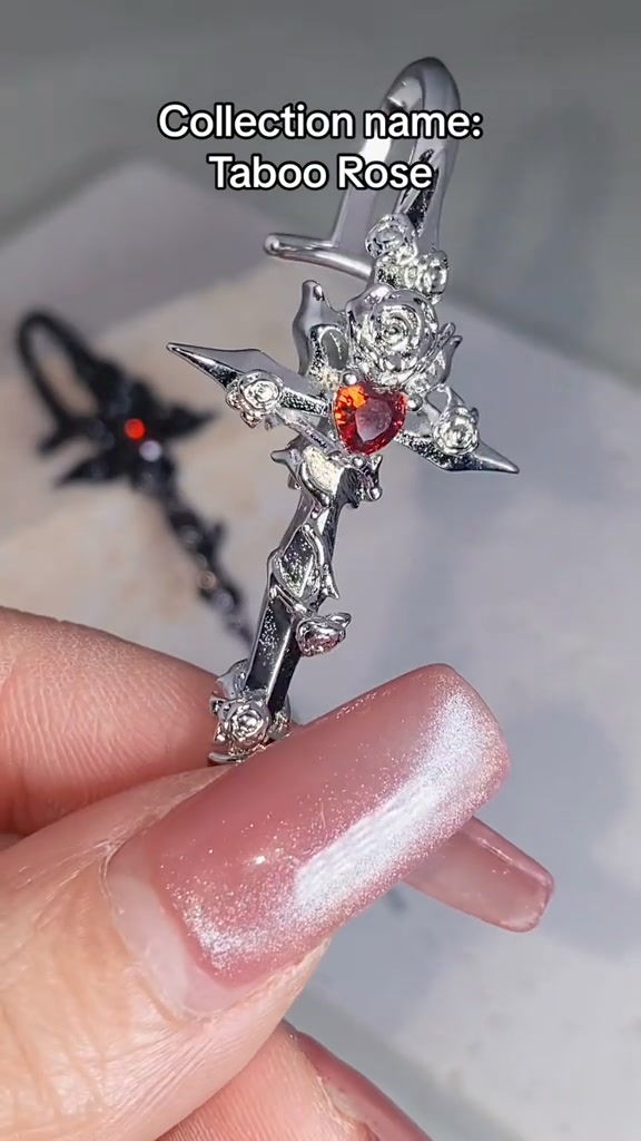 A Pair THORN ROSE Advanced Dark Earring