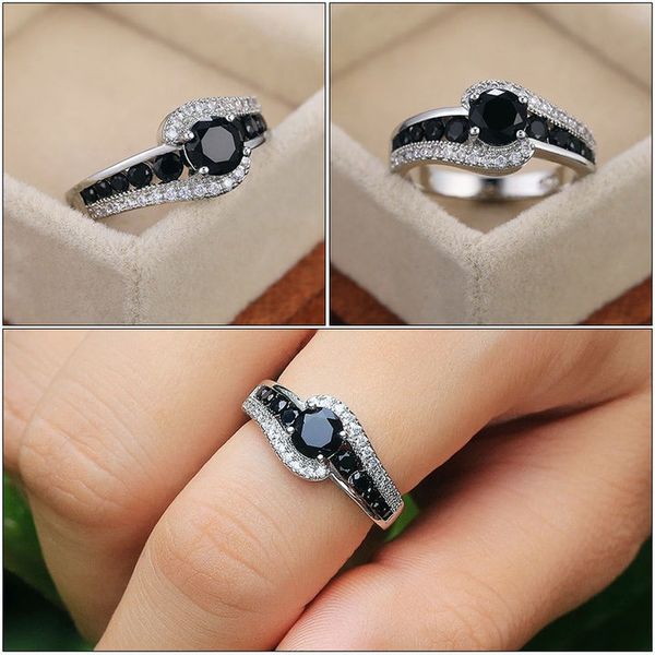 "Black Velvet" Women's Black Spinel Ring 广告素材