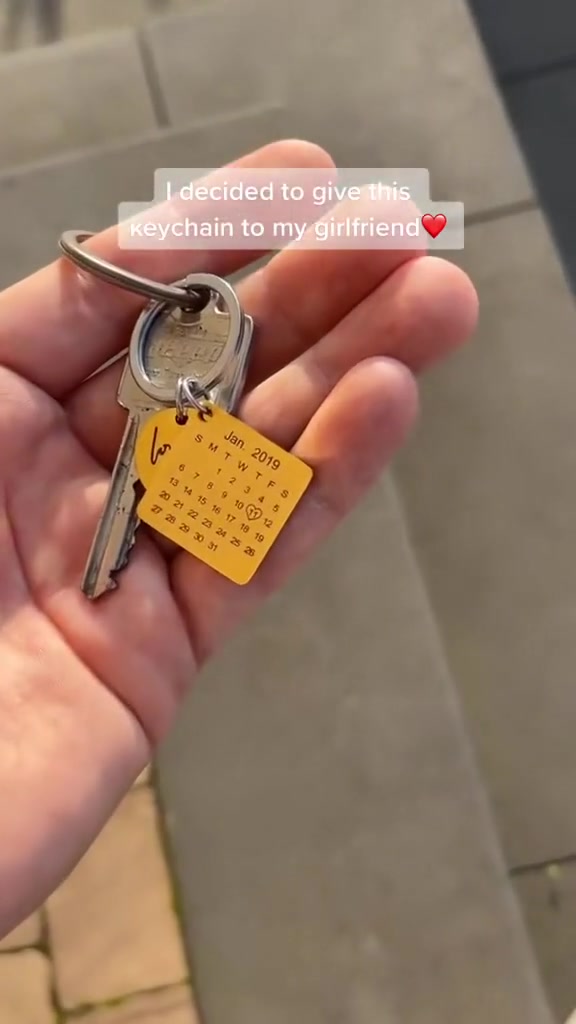 Custom Calendar Keychain, Calendar Date Keychain, Gift For Lover&Friends, Gift For Him&Her 广告素材