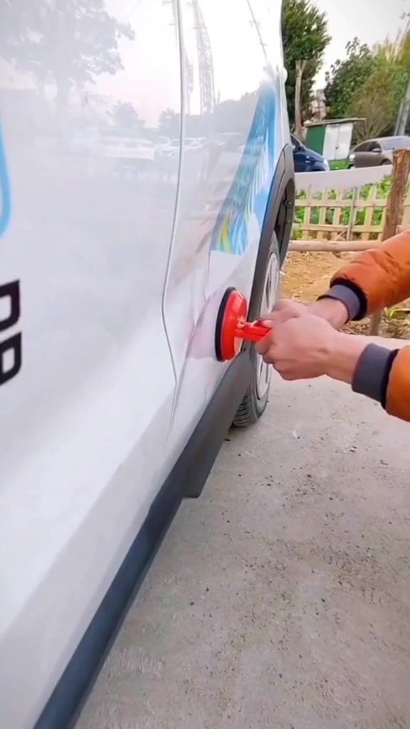 Dent Puller 广告素材