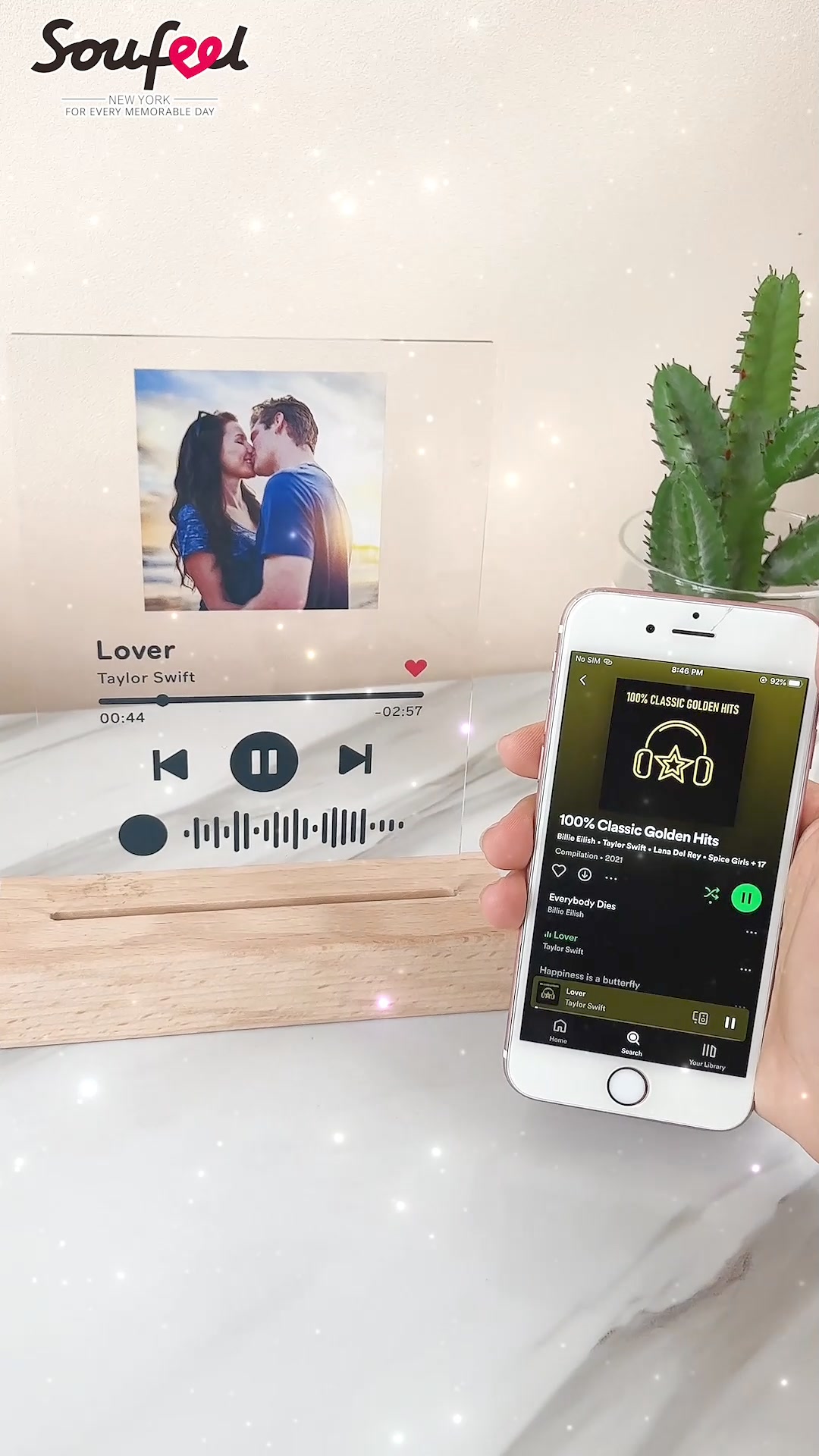 Scannable Spotify Code Plaque Keychain Music and Photo Acrylic, Song Keychain 2.1in*3.4in (5.4*8.6cm) 广告素材