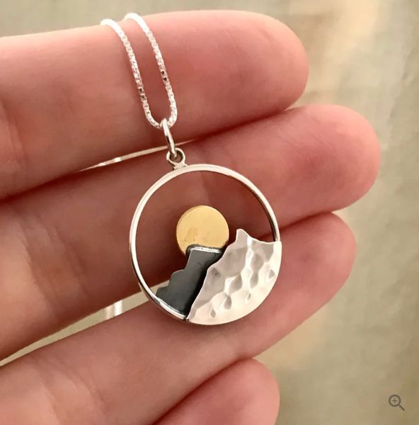 Sunset Mountain Necklace – Aspen Jewelry 广告素材