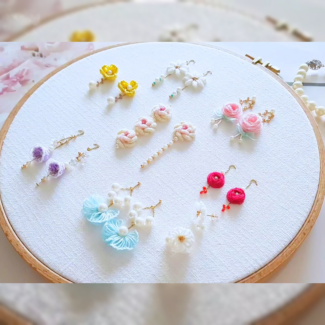 🌸 "Turn Heads with Our Flower Embroidered Earrings!✨ Shop Now!" 广告素材