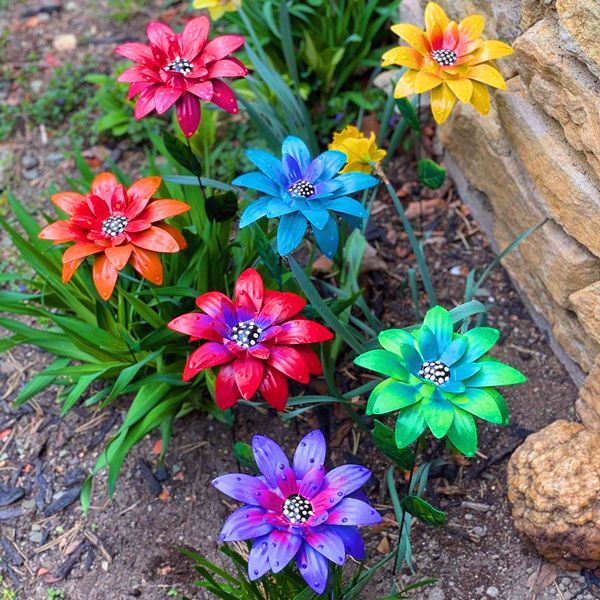 🔥47% OFF🍀Metal Flowers Garden Stakes🍀 广告素材