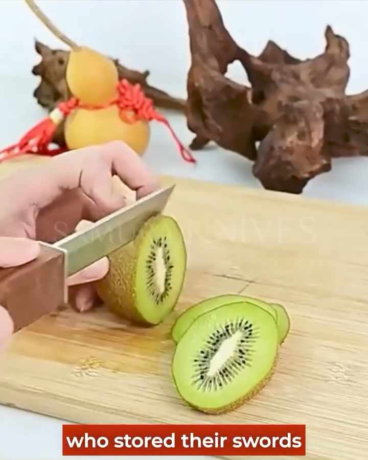 World's First Dual Blade Chef Knife 广告素材