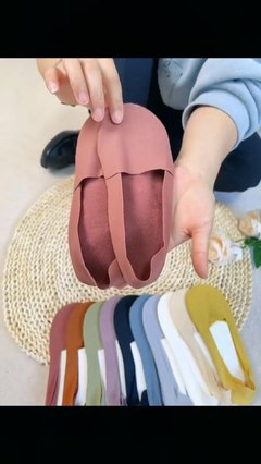 🔥 Women's Zoned Cushion Mid Cut No Show Socks 广告素材