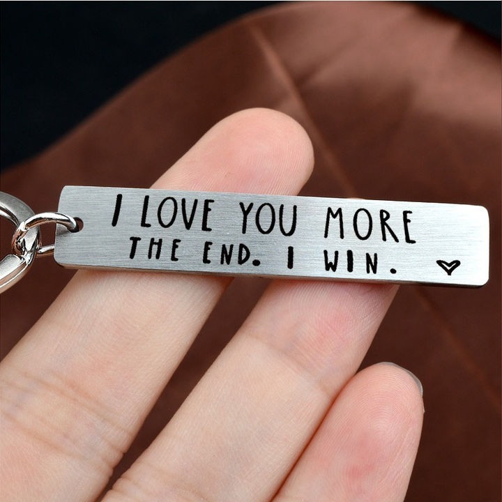 "I Love You More The End I Win"Funny Birthday Keychain-- A personalised gift for him/her 广告素材