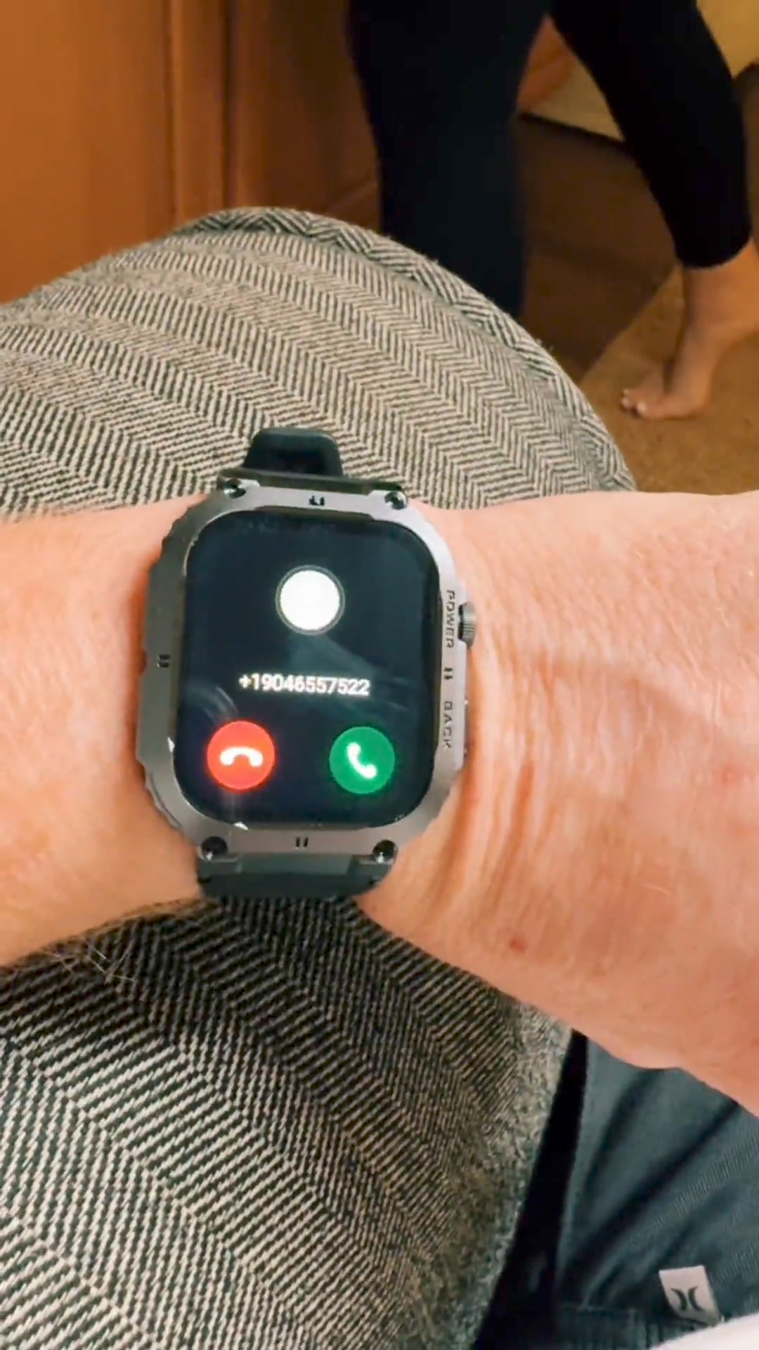 (NEW) Luxium Stinger - Durable Smart Watch 广告素材