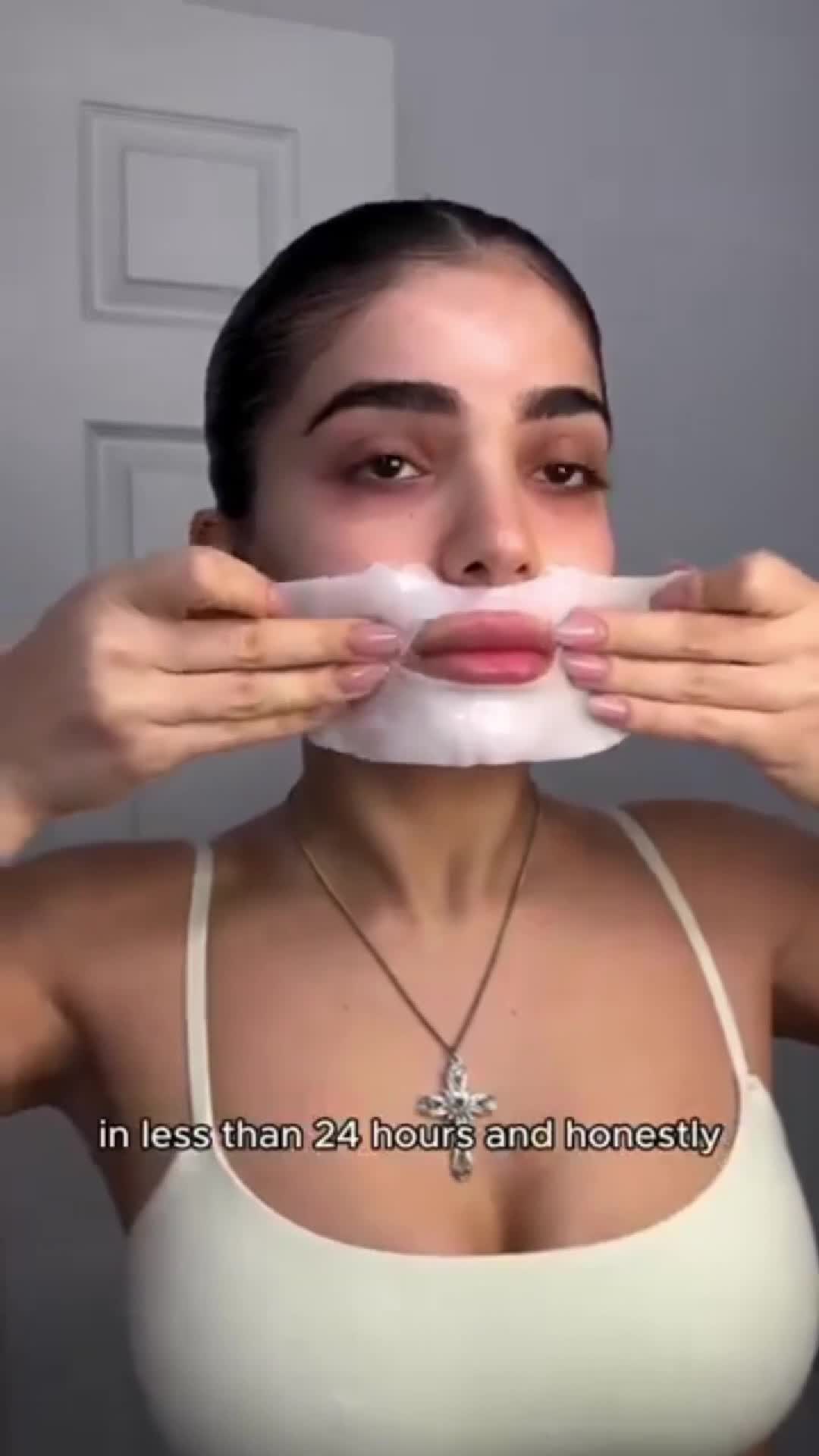 Falcons™ Glow Mask 广告素材