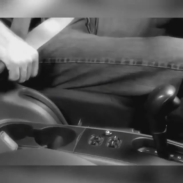 Leather Multifunctional Car Seat Organizer 广告素材