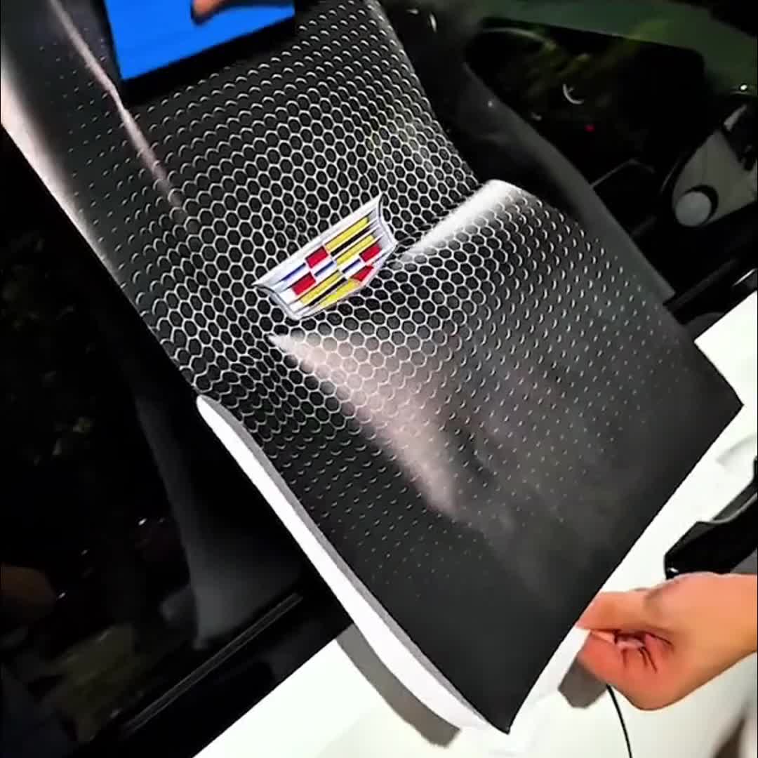 Car center column stickers（Custom Car Logo） ad creative