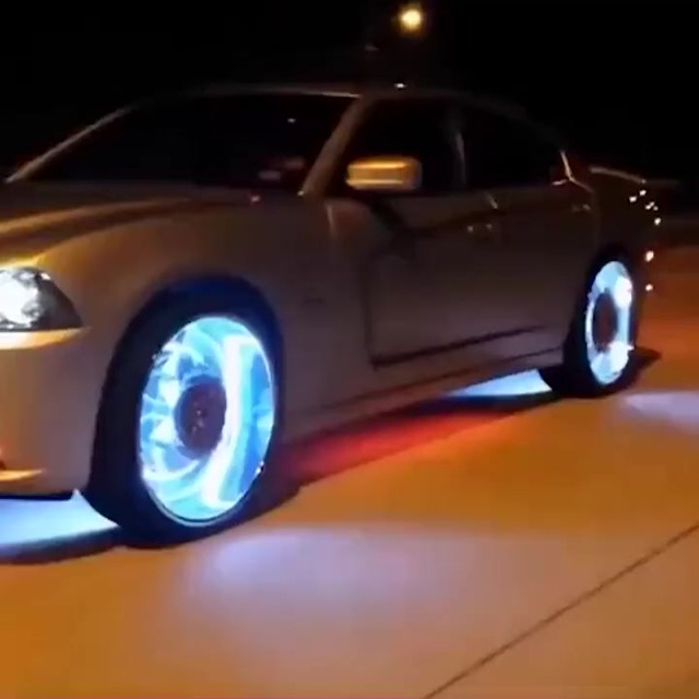 WATERPROOF LED WHEEL LIGHTS 广告素材