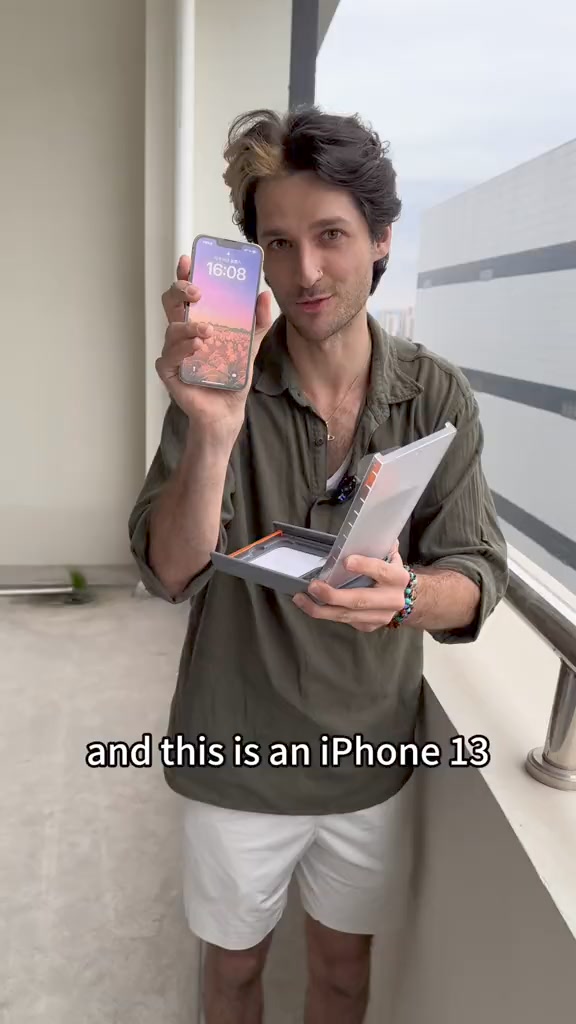 📱2024 New Auto-align Screen Protector Box For IPhone -Dust Free Without Bubbles ad creative