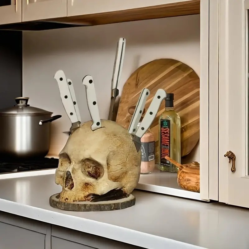 SkullSlice™ - Gothic Skull Knife Holder 广告素材