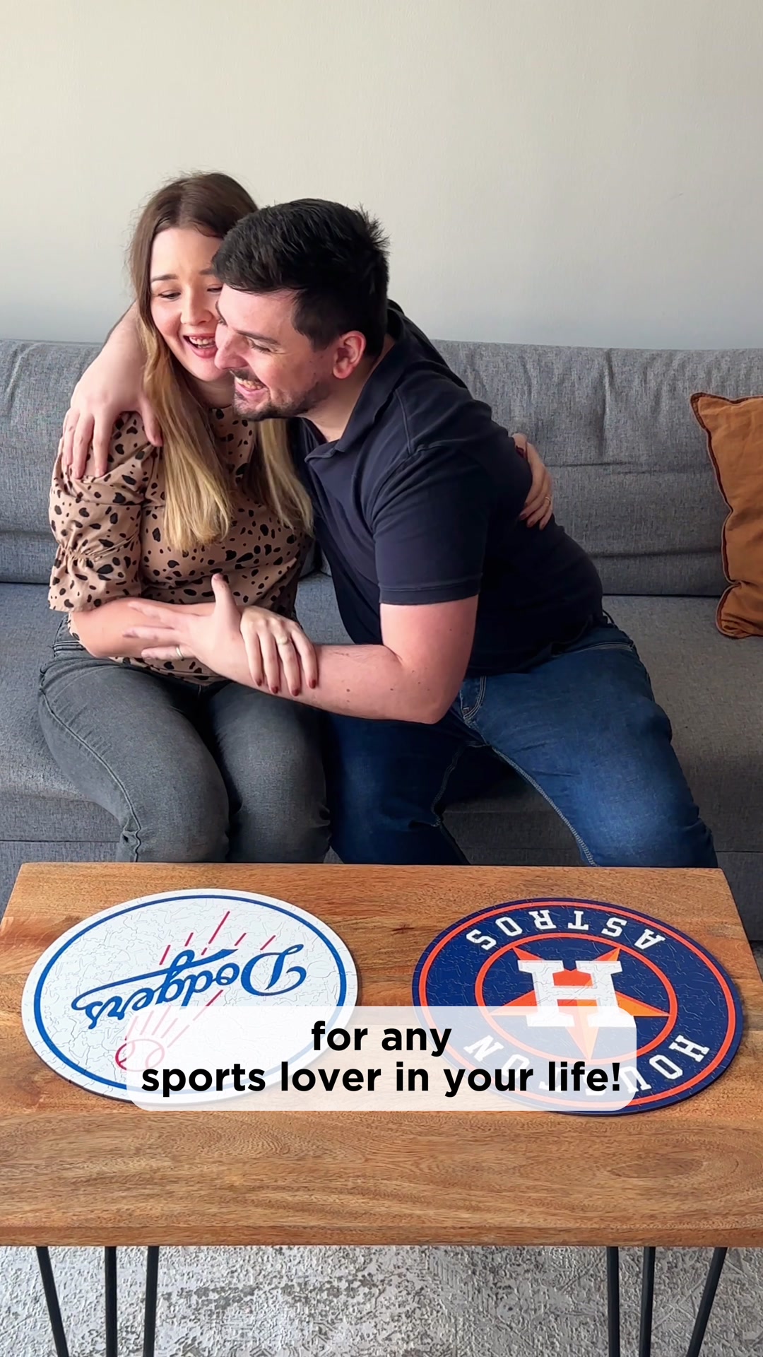 Officially Licensed Wooden Puzzles © – Iconic Puzzles ad creative