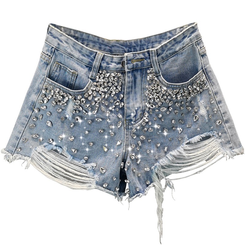 Ripped Wide-Leg Denim Shorts 广告素材