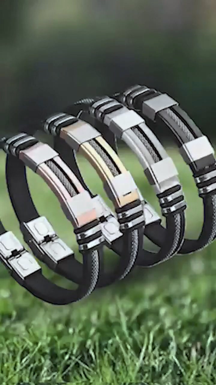Magnetic Copper Wristband 广告素材