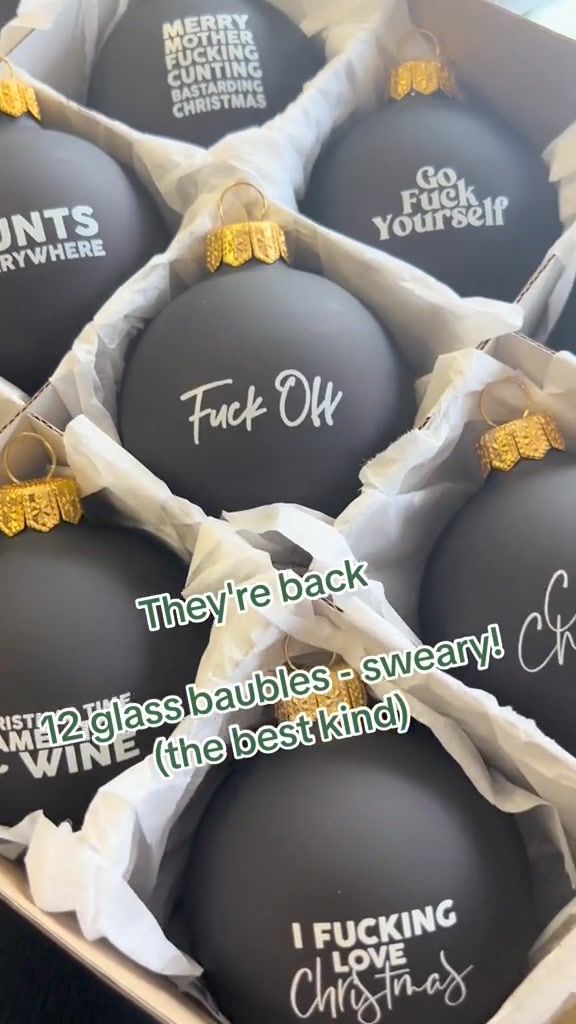 Fun Christmas Ornament 广告素材