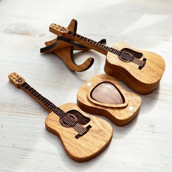 🎁Wooden Acoustic Guitar Pick Box🎸 广告素材