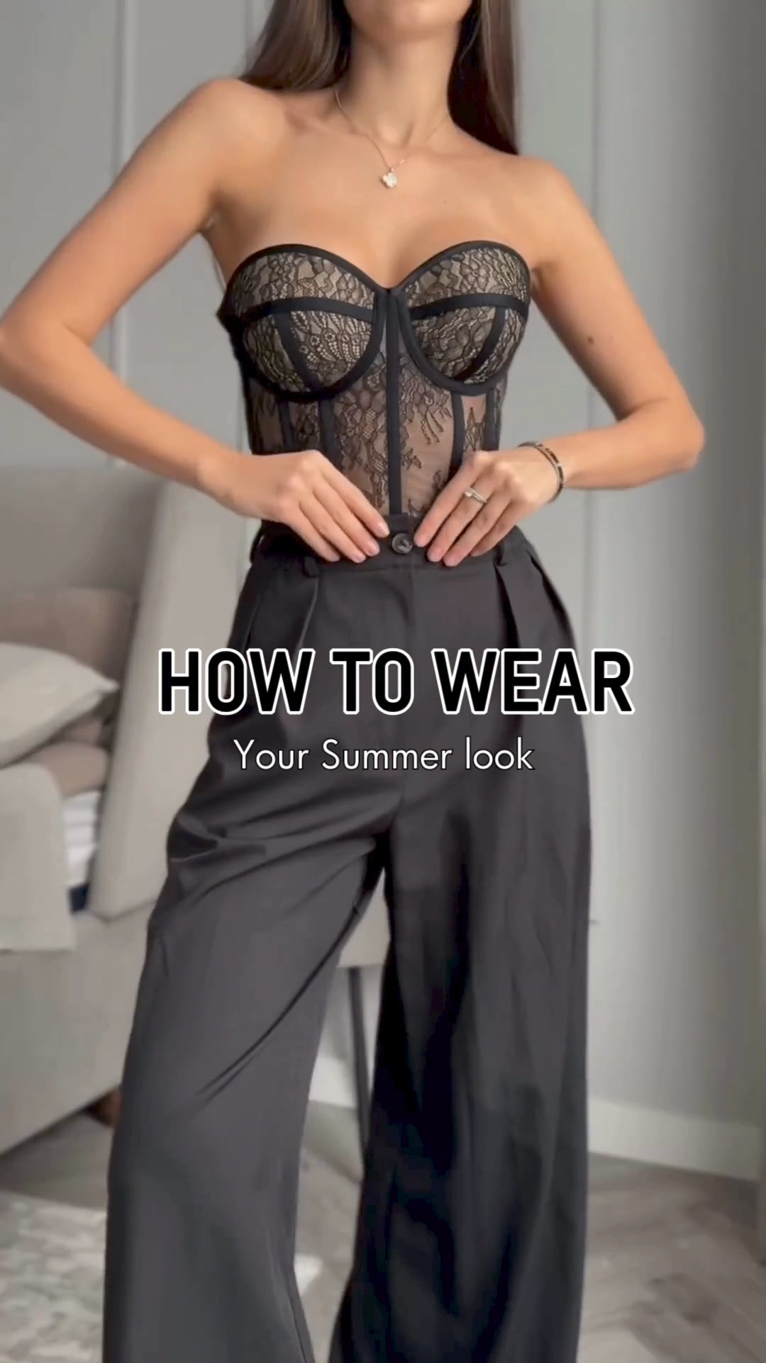 Olivia corset 广告素材
