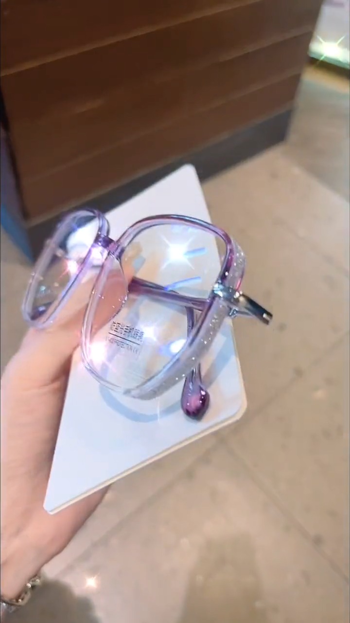 WOMEN'S PORTABLE FASHION ANTI-BLUE LIGHT READING GLASSES✨ 广告素材