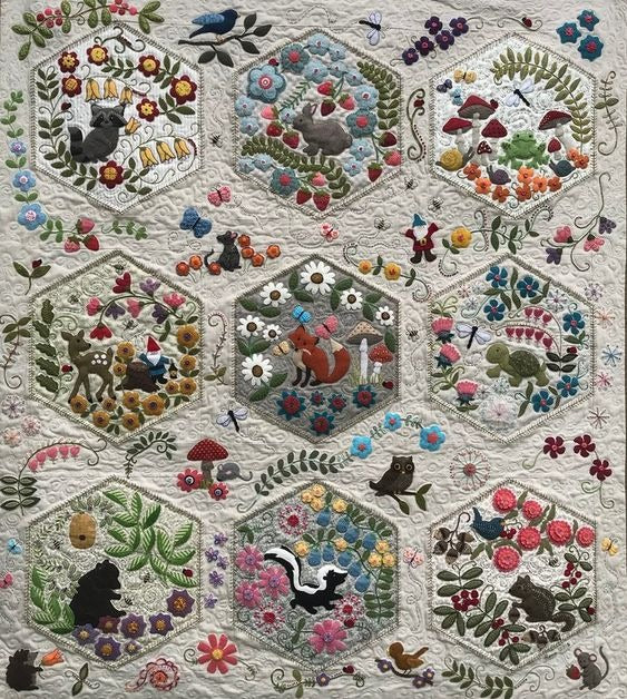 Woodland Whimsy CLA1410621Q Quilt Blanket 广告素材