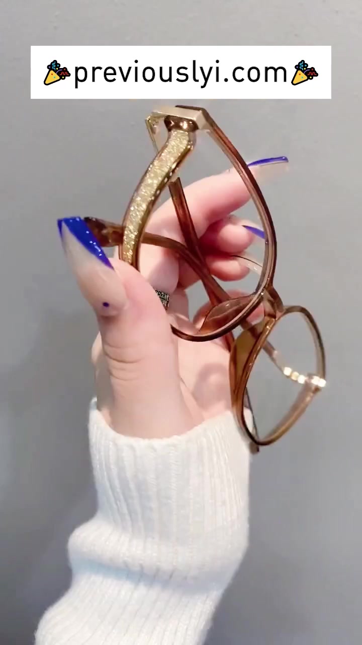 WOMEN'S PORTABLE FASHION ANTI-BLUE LIGHT READING GLASSES 广告素材