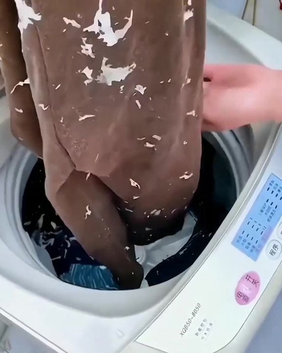 Floating Hair Filtering Mesh Removal 广告素材