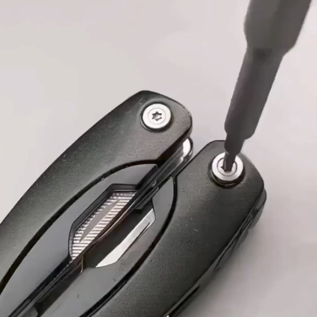 24 in 1 Screwdriver Set 广告素材