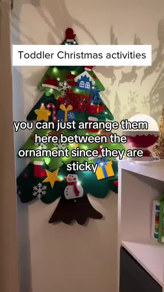 Felt Christmas Tree ad creative