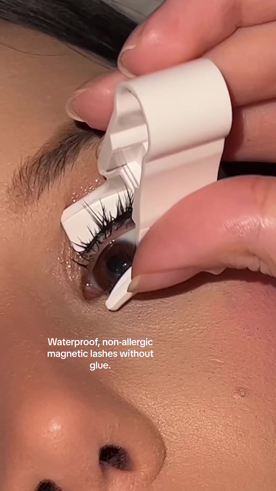 GlamMagnetic Lashes: Flawless Lashes in Seconds ad creative