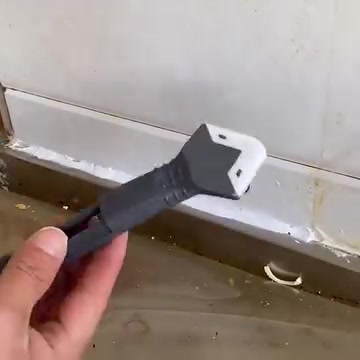 3 IN 1 ULTIMATE CAULKING TOOL ad creative