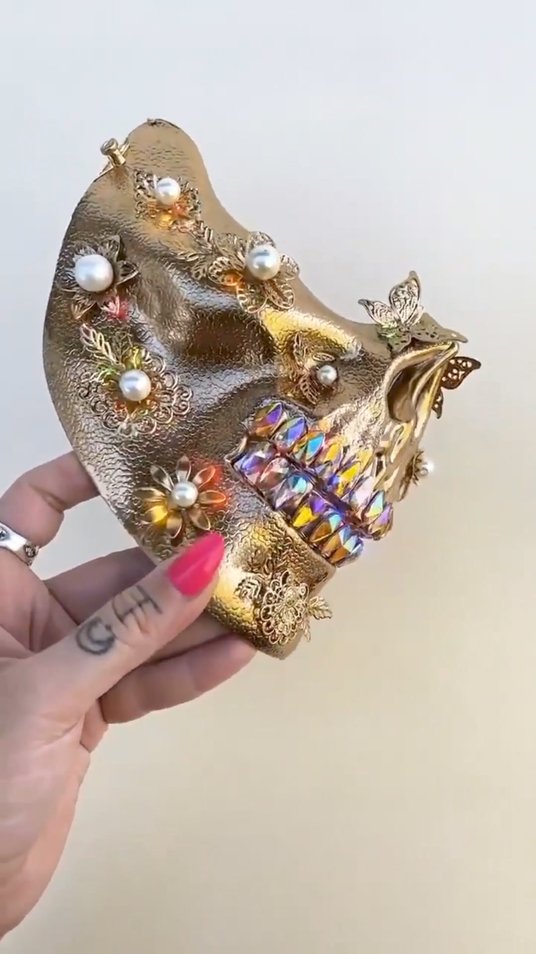 Her Giftings ad creative