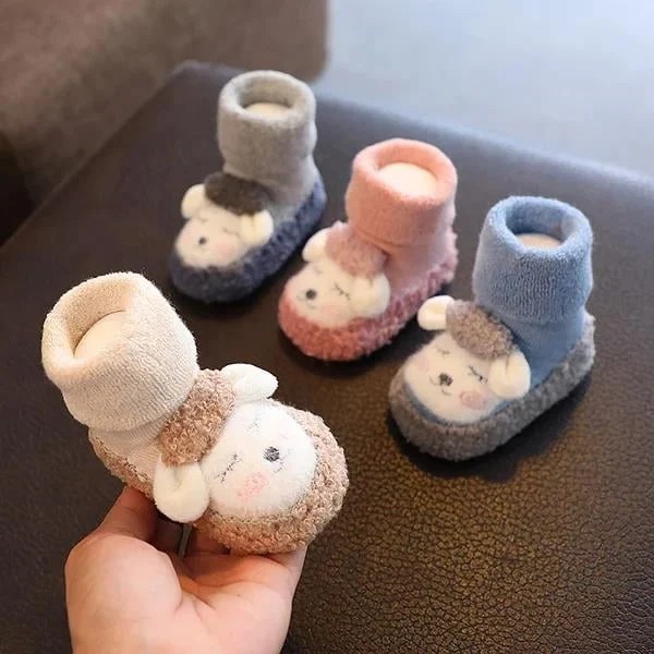 Baby Cartoon Plush Cotton Toddler Shoes ad creative