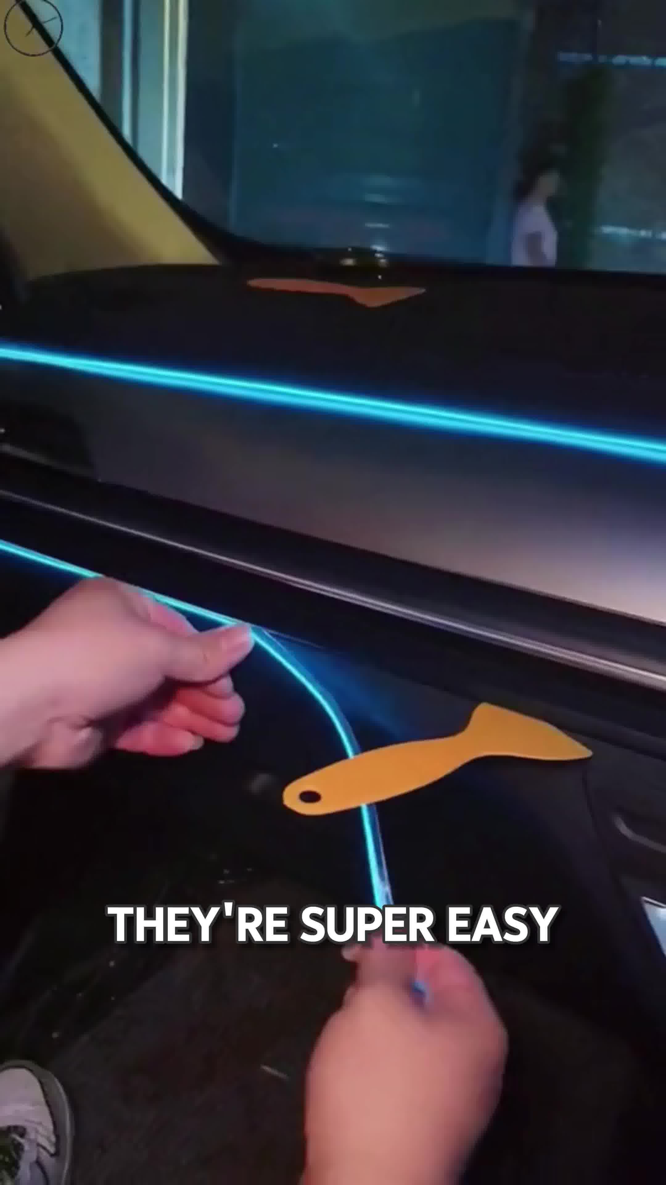 LED AMBIENT LIGHT KIT PRO 广告素材