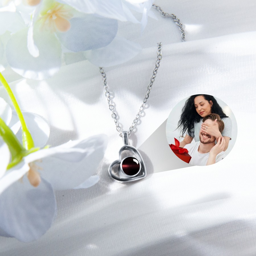 Projection Photo Customed Heart Necklace 广告素材