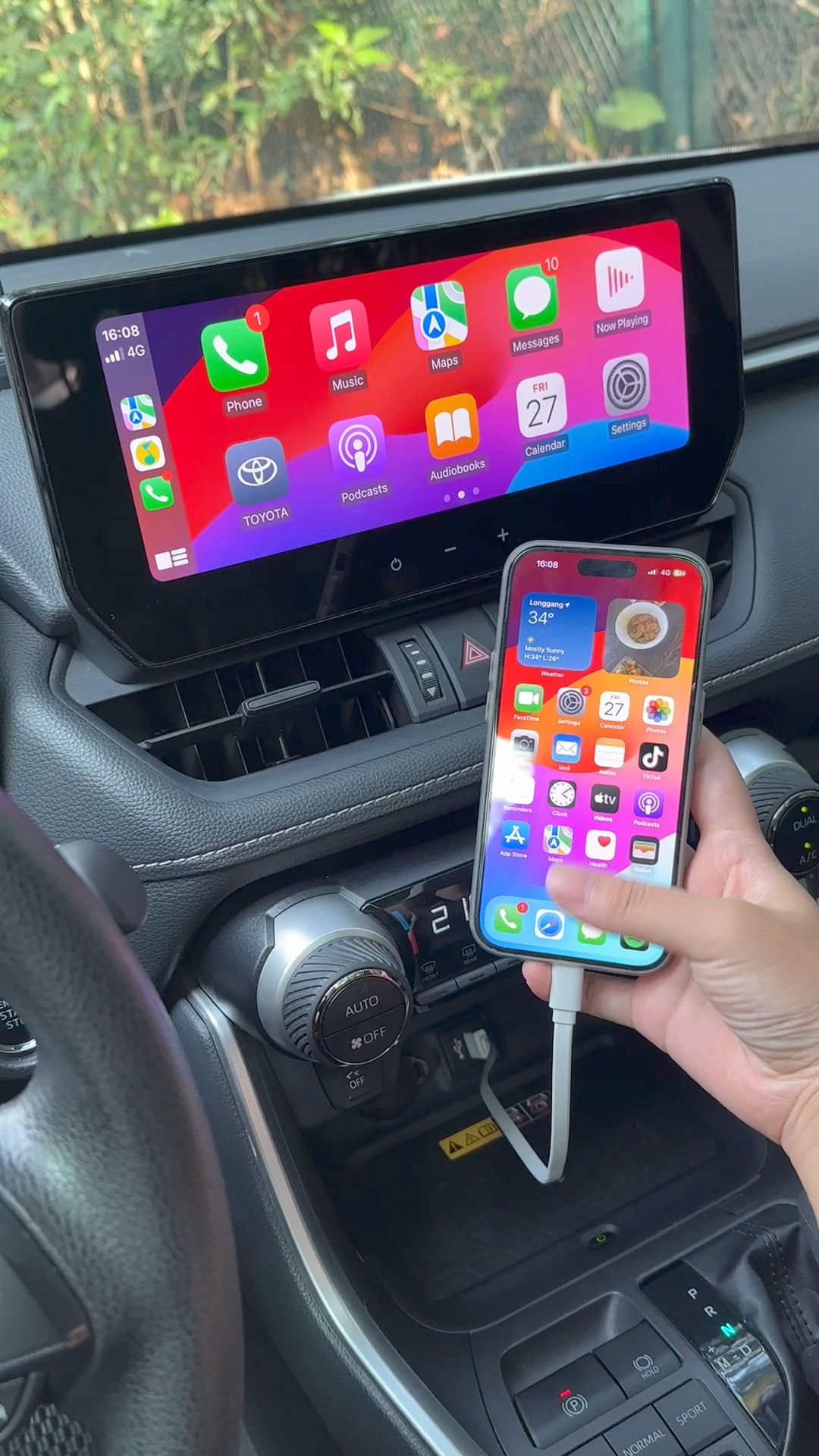 🔥Hot Sale 45%OFF🔥Mini Wireless CarPlay/Android Auto 2 in 1 Adapter 广告素材