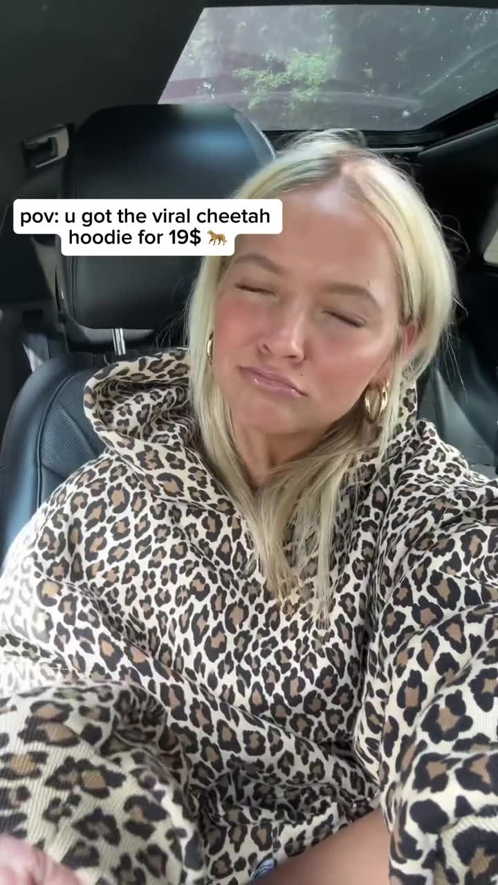 Cheetah Hoodie 广告素材