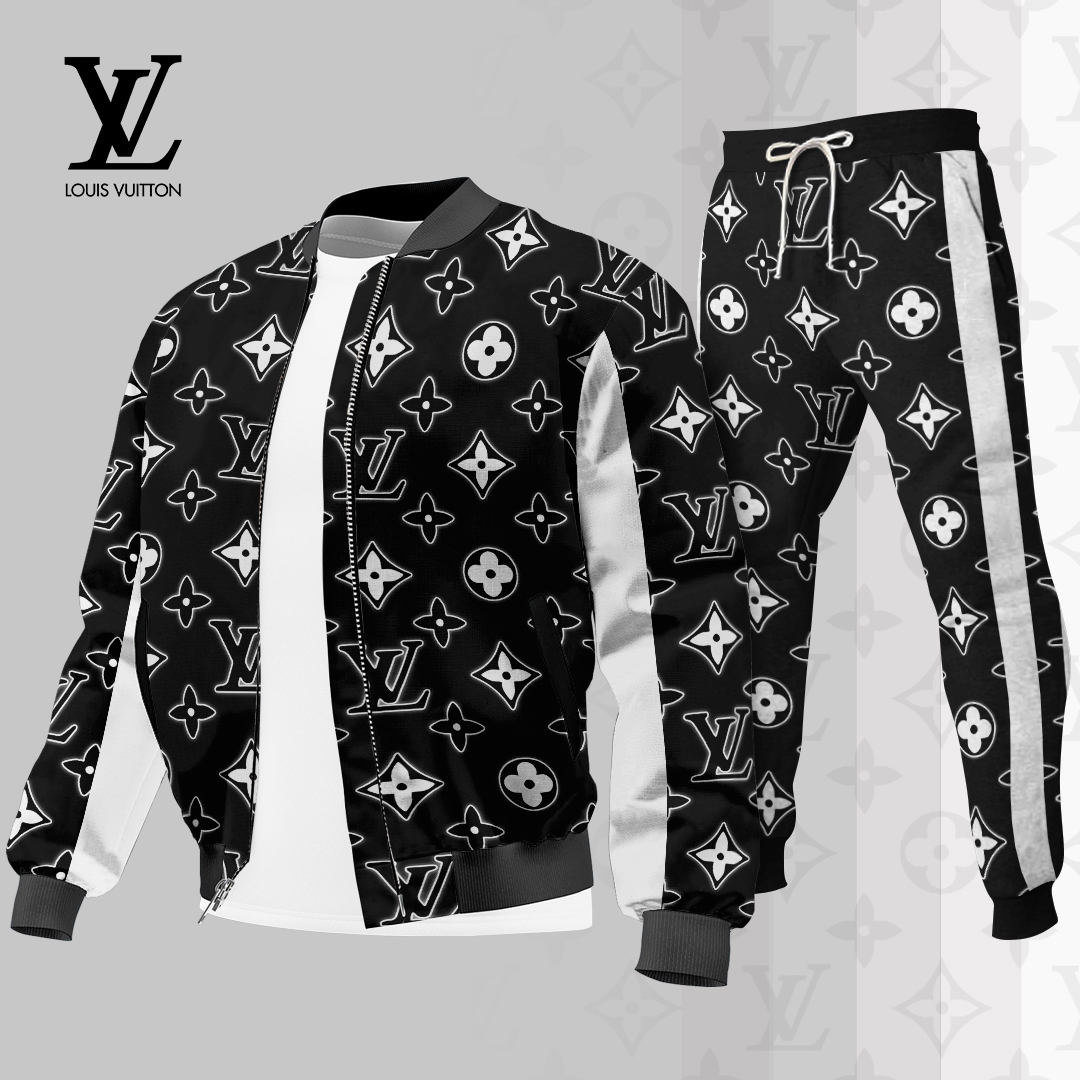 WINTER TRACKSUITS MATCH A.J 13 SNEAKER 广告素材