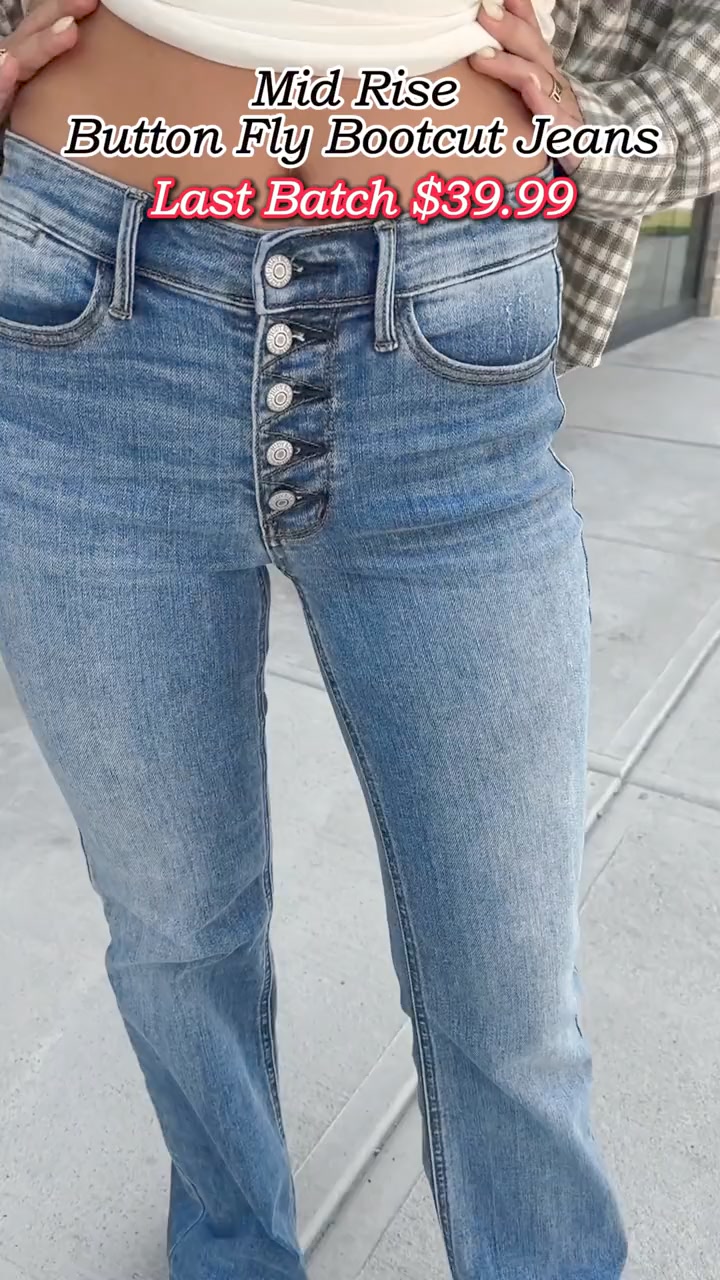 Mid Rise Button Fly Bootcut Jeans (Buy 2 Free Shipping) 广告素材