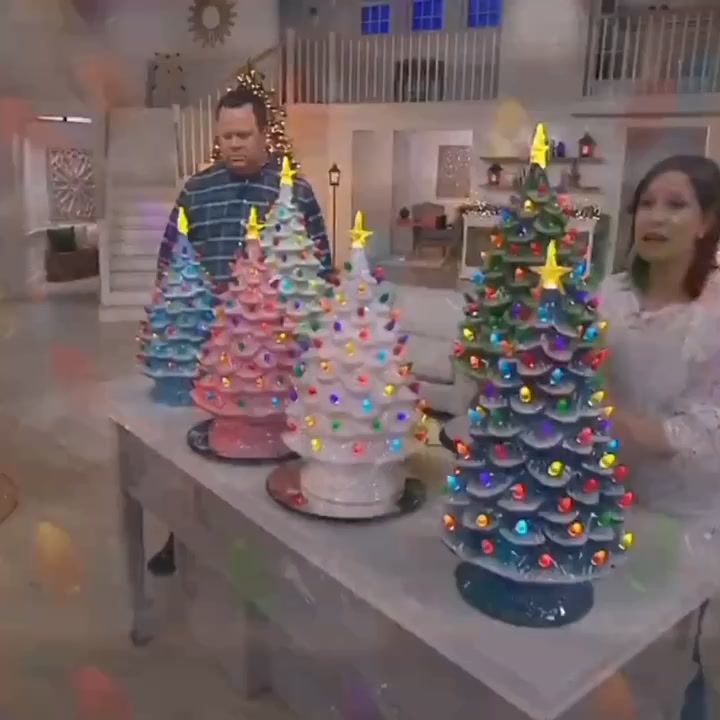 🔥Soon to be sold out!!💥Buy 2 Get 2 Free🔥 Mr. Christmas Nostalgic Ceramic Christmas Tree with LED Lights 广告素材
